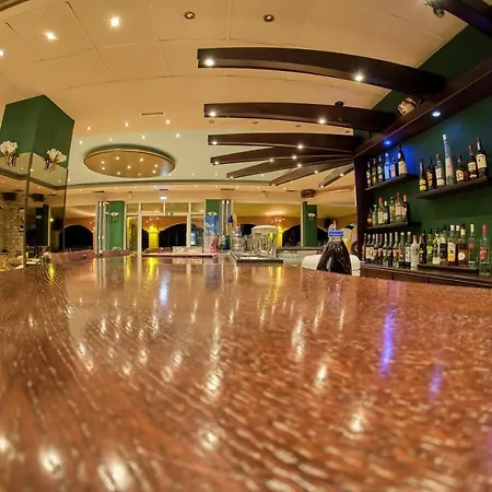 Sunny Corfu 아파트호텔